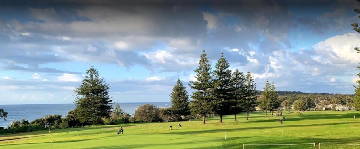 Bay House Motel Bateau Bay Bagian luar foto