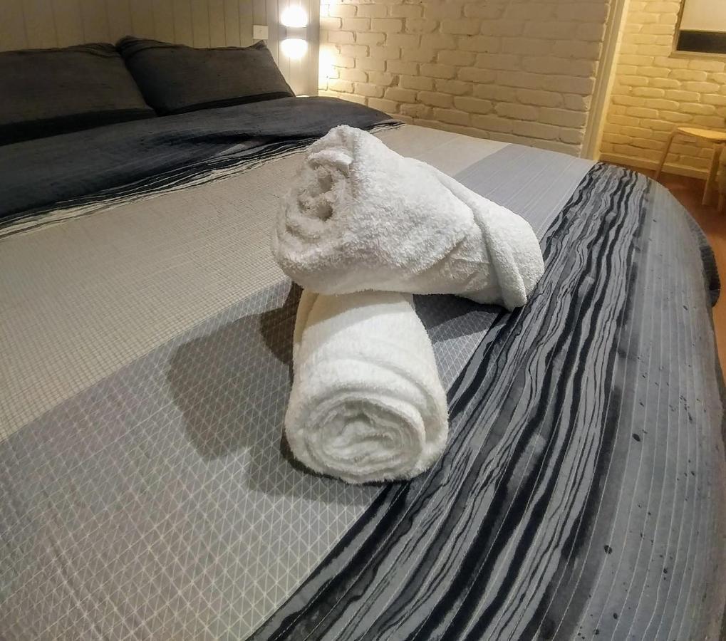 Bay House Motel Bateau Bay Bagian luar foto